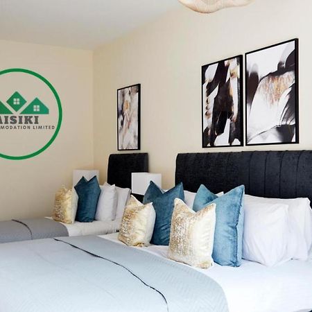 Aisiki Living At Alexandra Road, 2 Bedrooms & 2 Bathrooms With King Or Twin Beds And With Free Wi-Fi & Parking Watford  Zewnętrze zdjęcie
