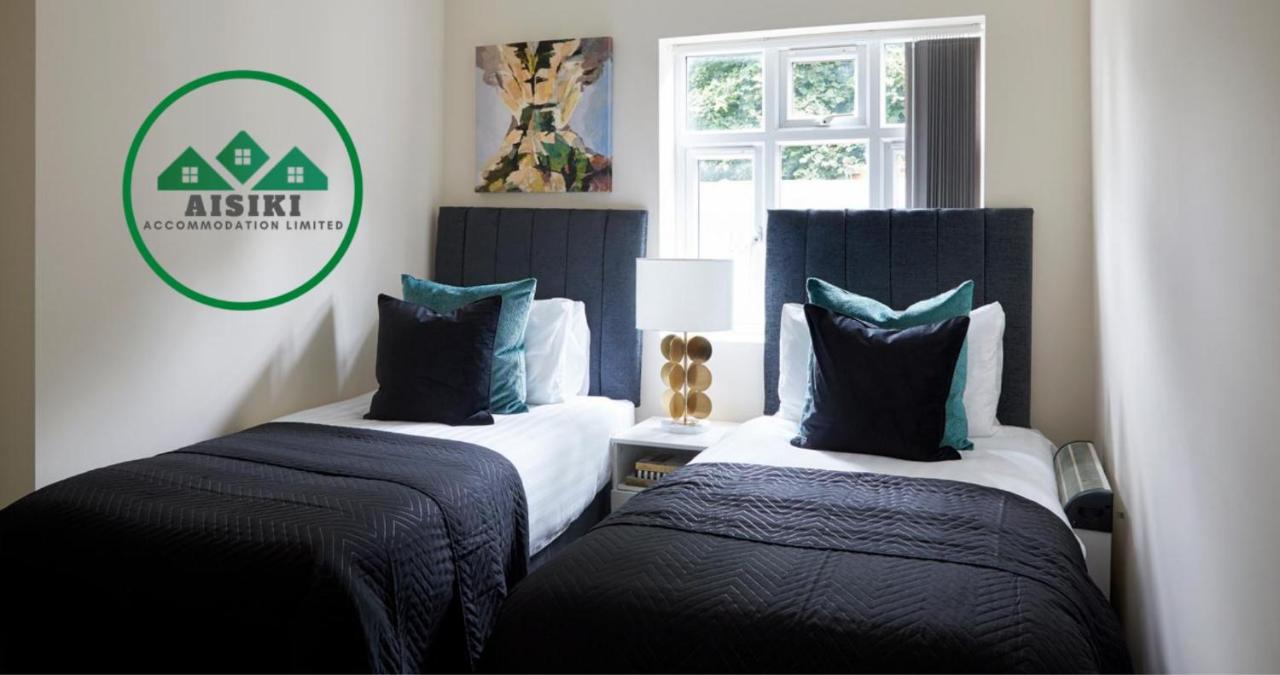 Aisiki Living At Alexandra Road, 2 Bedrooms & 2 Bathrooms With King Or Twin Beds And With Free Wi-Fi & Parking Watford  Zewnętrze zdjęcie